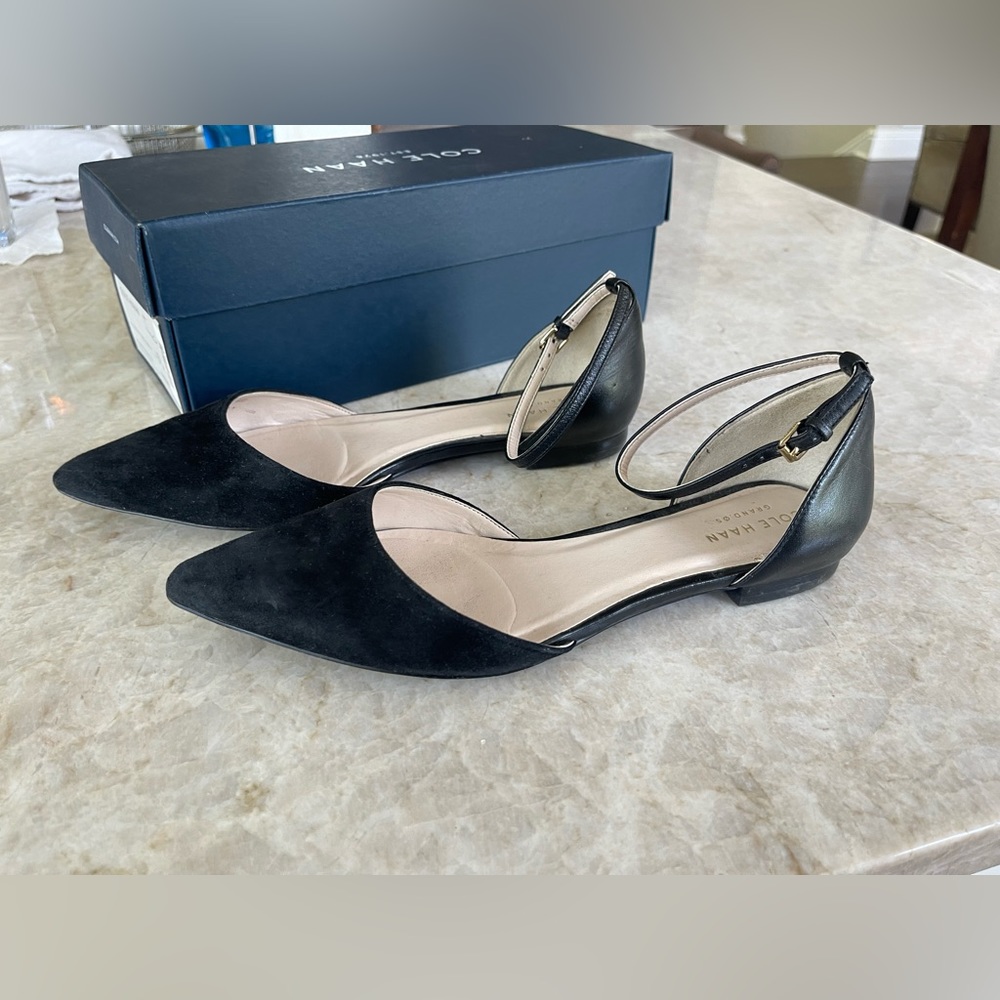 Cole Haan black leather & suede flats. - Picture 6 of 7